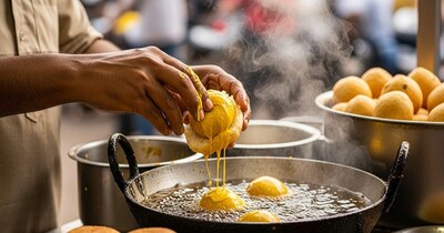 मुंबई स्टाइल वड़ा पाव घर पर बनाएं, देखें शेफ कुणाल की आसान रेसिपी