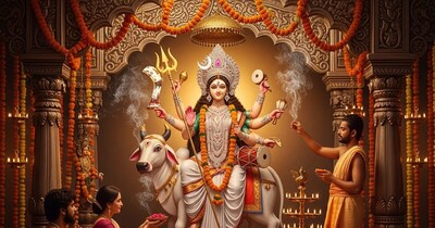 दुर्गा अष्टमी पर महागौरी की पूजा करते हैं. (Photo: AI)