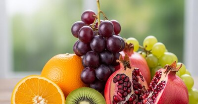 चमकदार स्किन के लिए कौनसा फल खाएं?