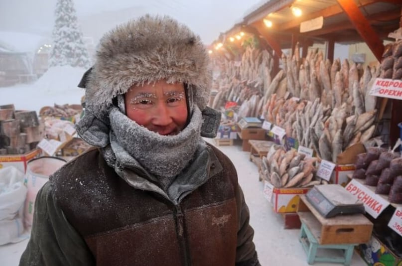 GK: ప్రపంచంలోనే అత్యంత చల్లని నగరం ఇదే. ఇక్కడ శ్వాస తీసుకోవడం ప్రాణ సంకటం. భూమికి 4 కిలోమీటర్ల లోతు వరకు మంచే ఉంటుంది. ఇంతకీ ఆ నగరం ఎక్కడ ఉందంటే?