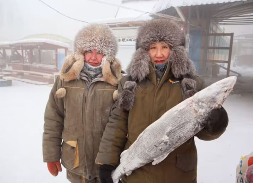 GK: ప్రపంచంలోనే అత్యంత చల్లని నగరం ఇదే. ఇక్కడ శ్వాస తీసుకోవడం ప్రాణ సంకటం. భూమికి 4 కిలోమీటర్ల లోతు వరకు మంచే ఉంటుంది. ఇంతకీ ఆ నగరం ఎక్కడ ఉందంటే?