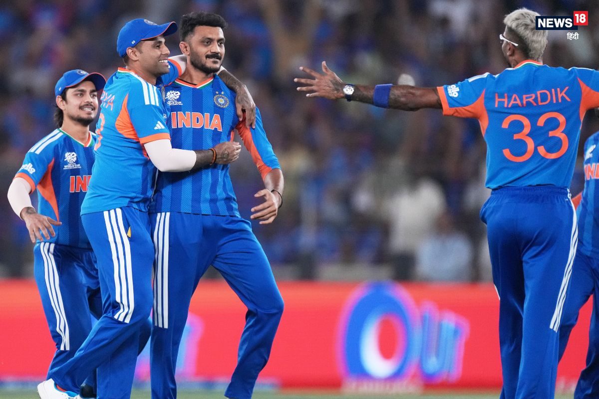 Ind vs NZ Final Live Score: टी20 वर्ल्ड कप की ट्रॉफी उठाने को तैयार भारत, न्यूजीलैंड की आधी टीम आउट