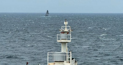 करीब 20 भारतीय जहाज अभी भी होर्मुज स्ट्रेट क्षेत्र में फंसे हुए हैं. (फोटो PTI)