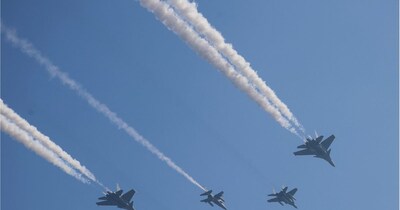 इंडियन एयरफोर्स को और ताकतवर बनाने के लिए भारत ने 100 बिलियन डॉलर यानी ₹900000 करोड़ का डिफेंस प्‍लान तैयार किया है. (फाइल फोटो/Reuters)