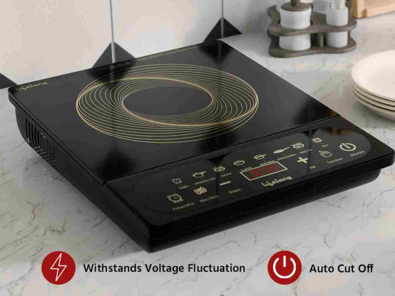 बर्तन को सही जगह रखें- कुकटॉप ऑन करने से पहले बर्तन को हीटिंग जोन के बीच में रखें. इससे गर्मी बराबर फैलती है और खाना जल्दी पकता है. बर्तन को सही जगह रखें- कुकटॉप ऑन करने से पहले बर्तन को हीटिंग जोन के बीच में रखें. इससे गर्मी बराबर फैलती है और खाना जल्दी पकता है.