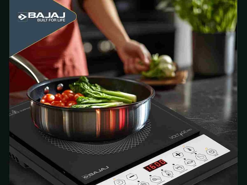 इस्तेमाल के बाद सतह को साफ करें- कुकटॉप बंद होने और रेजिडुअल हीट इंडिकेटर खत्म होने के बाद ही ग्लास सतह को साफ करें. इसके लिए मुलायम कपड़ा और खास कुकटॉप क्लीनर इस्तेमाल करें. इस्तेमाल के बाद सतह को साफ करें- कुकटॉप बंद होने और रेजिडुअल हीट इंडिकेटर खत्म होने के बाद ही ग्लास सतह को साफ करें. इसके लिए मुलायम कपड़ा और खास कुकटॉप क्लीनर इस्तेमाल करें.