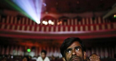 4 घंटे की इस फिल्म में लोगों को पंद्रह मिनट का ब्रेक दिया गया (इमेज- फाइल फोटो)