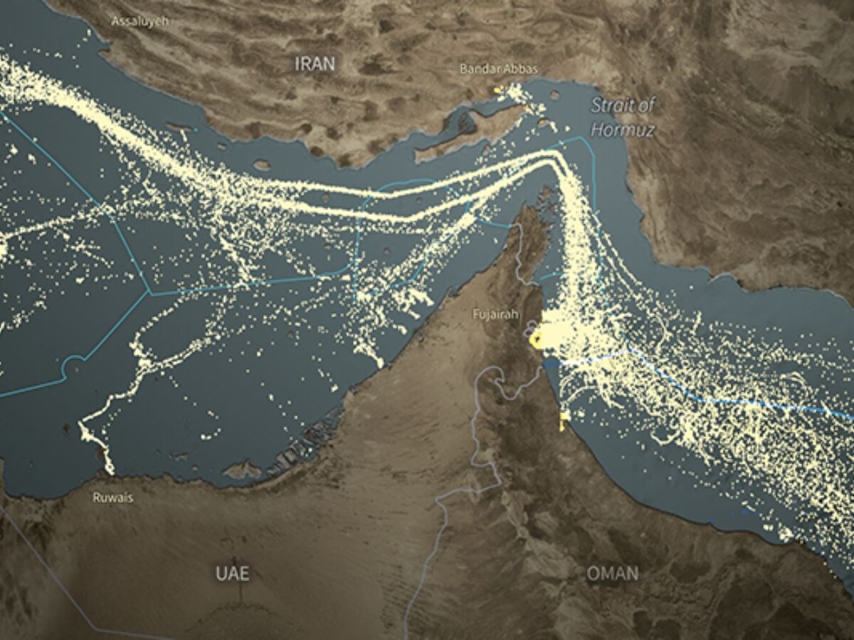 Iran internet cables, Strait of Hormuz internet risk, Red Sea cable disruption, global internet threat, India internet slowdown, ईरान इंटरनेट केबल, होमुर्ज स्ट्रेट संकट, रेड सी इंटरनेट खतरा, भारत इंटरनेट असर, अंडरसी केबल न्यूज,
