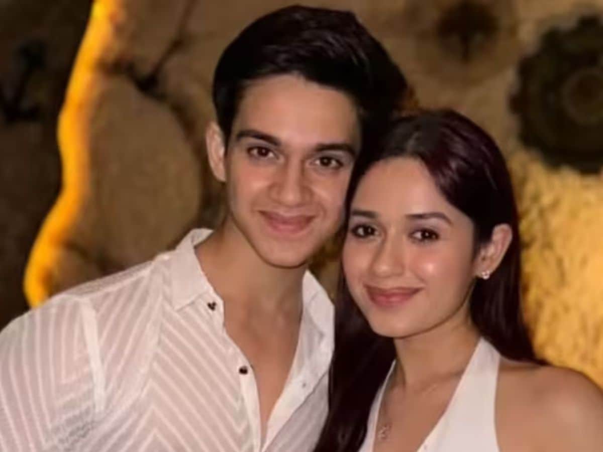 Jannat Zubair and brother Ayaan were attacked in broad daylight by an unknown person.