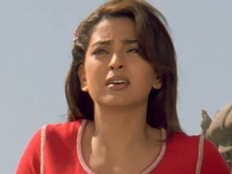 Juhi Kapoor film budget Rs 13 crore proved to be super flop lead hero cried bitterly over failure