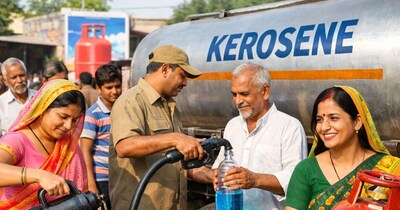 होर्मुज एनर्जी संकट से राहत, सरकार ने 21 राज्यों में PDS केरोसिन की वापसी की.(Image:AI)