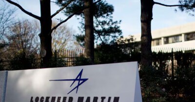 दुनिया की सबसे बड़ी हथियार कंपनी लॉकहीड मार्टिन का मुख्यालय अमेरिका के मैरीलैंड राज्य में बेथेस्डा शहर में है. वहां इन दिनों खुशी का माहौल है. कंपनी के बड़े अधिकारी खुशियां मना रहे हैं, क्योंकि ईरान युद्ध से सबसे ज्यादा फायदा उन्हीं को हुए हैं. अमेरिकी सरकार धड़ाधड़ हथियार खरीद रही है. मोटे आर्डर मिल चुके हैं. कंपनी में प्रोडक्शन का काम जबरदस्त तेजी से चल रहा है.