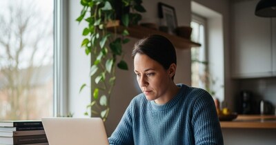 एलपीजी किल्‍लत की वजह से कंपनियों के लिए कैंटिन चलाना मुश्किल हो रहा है. (Photo : AI)