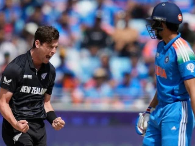 সে খুবই বিপজ্জনক বোলার... ভারতীয় ব্যাটসম্যানদের সতর্ক করে দিলেন আকাশ চোপড়া