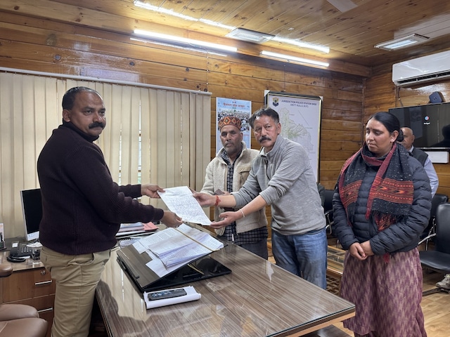 युवती से फोन पर बात, कई बार मुलाकातें, कहां है लापता हुए ITBP जवान योगेश?