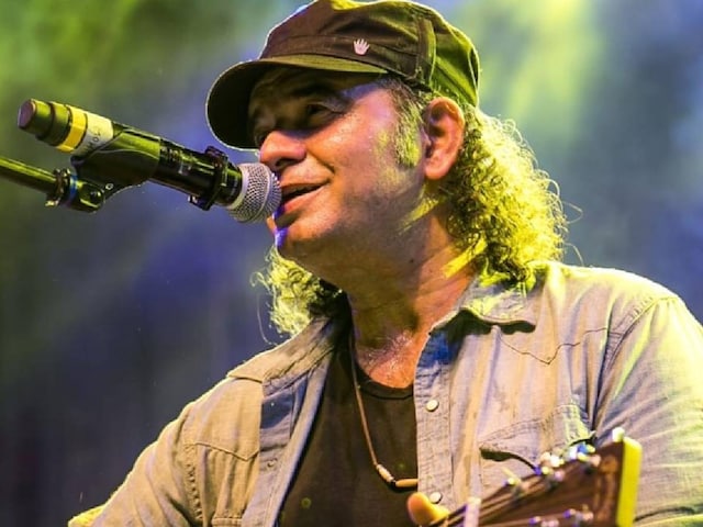 एक्टर बनना चाहते थे, आवाज ने दिलाई पहचान बना दिया स्टार सिंगर 