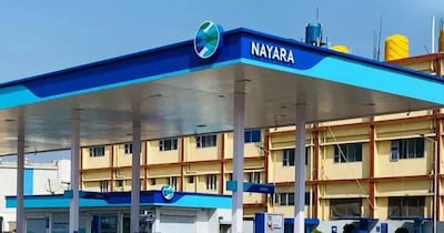 इस वेवर के बाद कंपनी अब पहले से लोड किए गए रूसी क्रूड को डिस्चार्ज कर सकेगी.