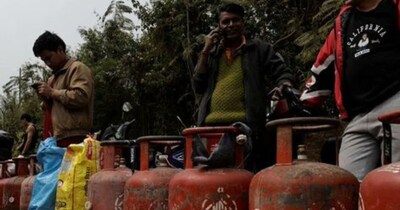 नेपाल में तेल और ईंधन का संकट बढ़ता जा रहा है. 