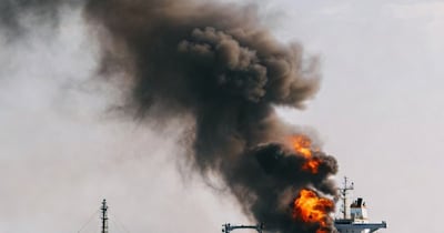 ईरान की सेना ने लाल सागर पर भी हमले की चेतावनी दी है. 