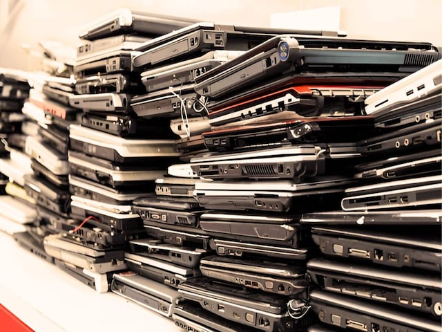 There is a treasure hidden in your old laptop! Scientists extracted gold from junk