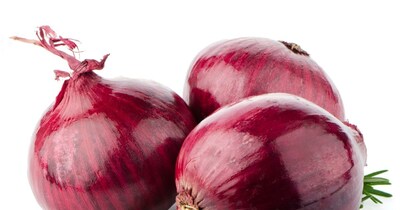 गर्मियों में कच्चा प्याज खाने से इम्यूनिटी मजबूत हो सकती है.