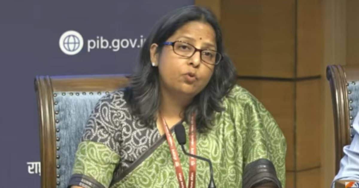 तेल, एलपीजी, रेस्क्यू… सरकार के चार-चार अधिकारी बता रहे वेस्ट एशिया युद्ध का पूरा अपडेट