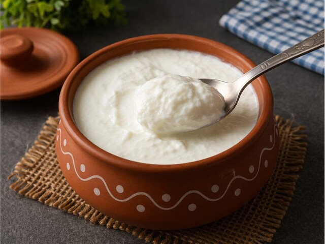  क्या आपका दही हर बार पतला रह जाता है? जानिए सख्त दही जमाने का आसान तरीका