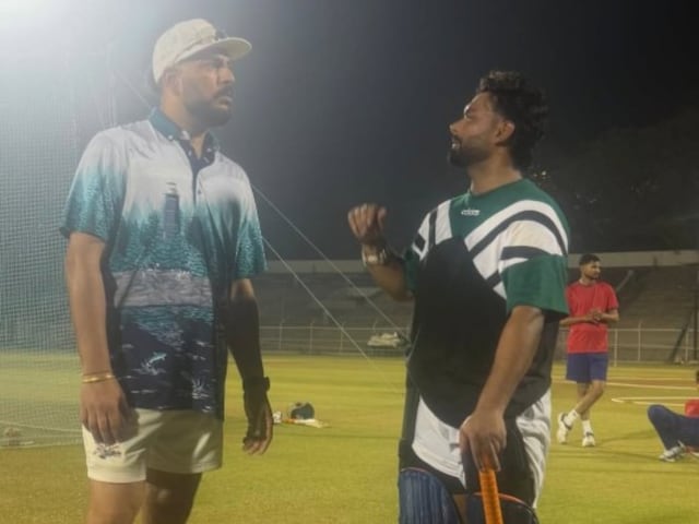 টিম ইন্ডিয়ার বাইরে থাকার পর জেগে ওঠেন পন্ত, ক্যারিয়ার বাঁচাতে যুবির দিকে ঘুরেছেন