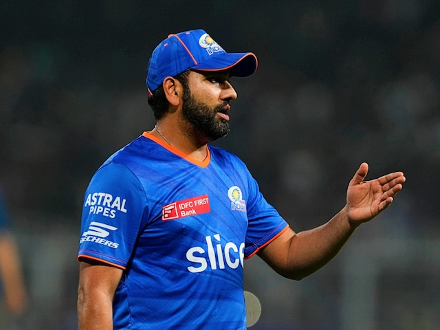 रोहित शर्मा ने प्रैक्टिस में दिखाए तेवर, मुंबई इंडियंस की कैंप में हुए शामिल