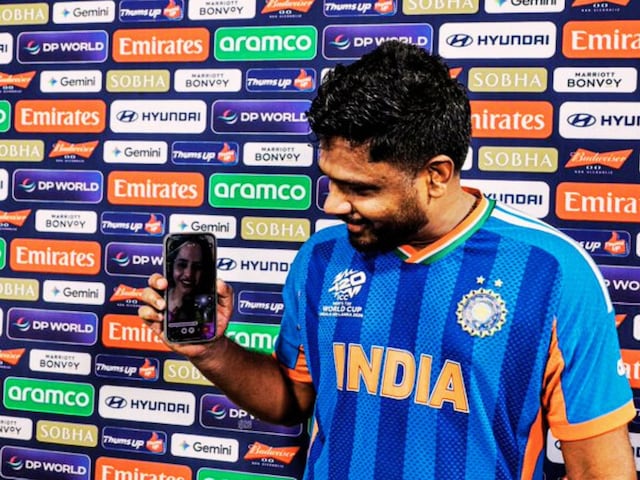 ম্যাচ জেতার পর কাকে ডাকলেন সঞ্জু, তিনি কি মহেন্দ্র সিং ধোনি?