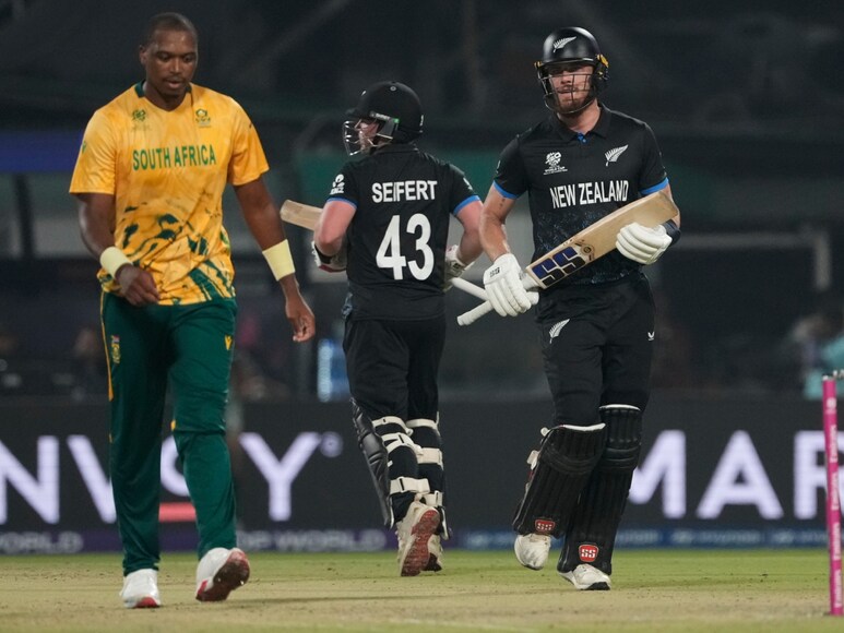 New Zealand qualify for final, new zealand enter final t20 world cup, new zealand final t20 world cup, finn allen 19 balls fifty, tim seifert, marco jansen, nz vs sa highlights, south africa vs new zealand semi final highlights, मार्को यानसन, टिम साइफर्ट, न्यूजीलैंड बनाम दक्षिण अफ्रीका हाइलाइट्स