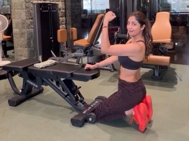 क्या है रिवर्स हाइपर एक्सरसाइज? एक्ट्रेस शिल्पा शेट्टी ने गिनाए फायदे