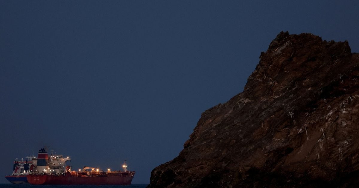 अल्लाह ईरान के साथ! जंग खत्म होने भर से नहीं खुलेगा स्ट्रेट ऑफ होर्मुज, हर एक पर पड़ेगी आफत की मार