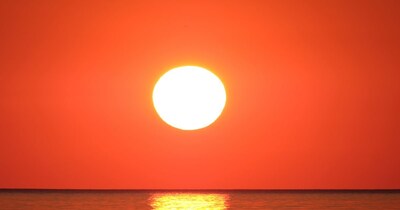 सूरज का असली रंग क्या है. 
