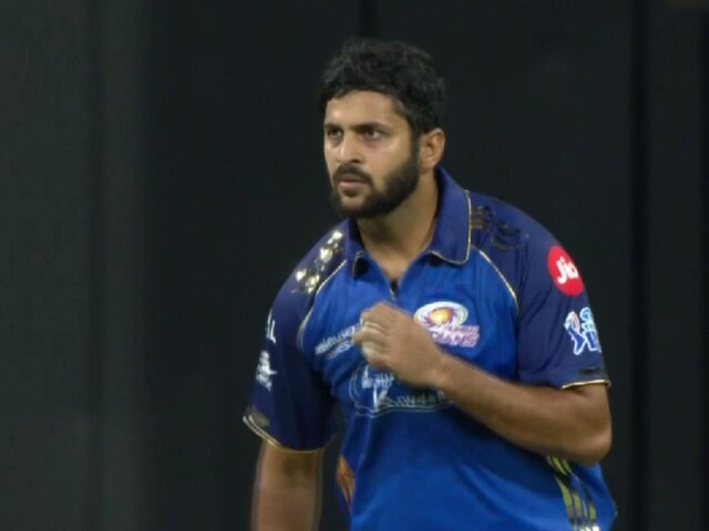 अवसर भुनाने और आपदा को ठोकर मारने वाले 'ठाकुर' की कहानी