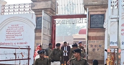 गोपालगंज स्थित थावे दुर्गा मंदिर.