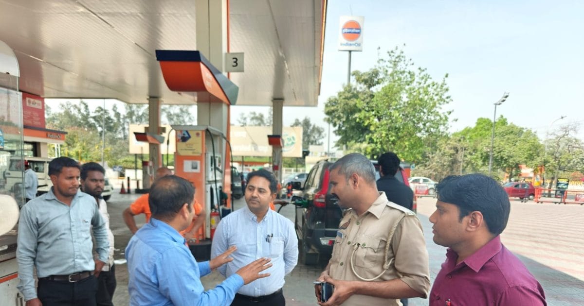 योगी आदित्यनाथ आये एक्शन में, एलपीजी की कालाबाजारी पर यूपी में शुरू हुआ महाभियान