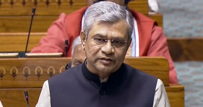 रेल मंत्री ने कहा कि आने वाले समय में डीजल लोकोमोटिव पूरी तरह खत्म हो जाएंगे. 