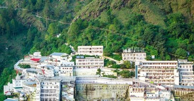 नवरात्रि में वैष्णो देवी यात्रा कैसे प्लान करें