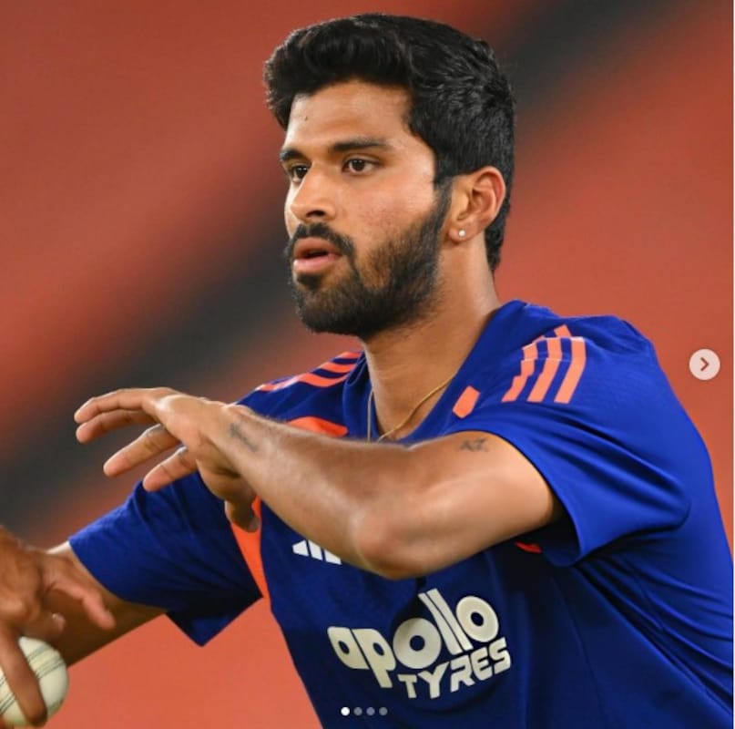 6 cricketers flash diamond studs, abhishek sharma, Hardik pandya, arshdeep singh, tilak varma, Washington sundar, arshdeep singh, Hardik pandya earrings, abhishek sharma tennis necklace, tilak varma ear rings, हार्दिक पंड्या, अभिषेक शर्मा, फैशन के बादहशाह पंड्या, अभिषेक शर्मा डायमंड चेन 