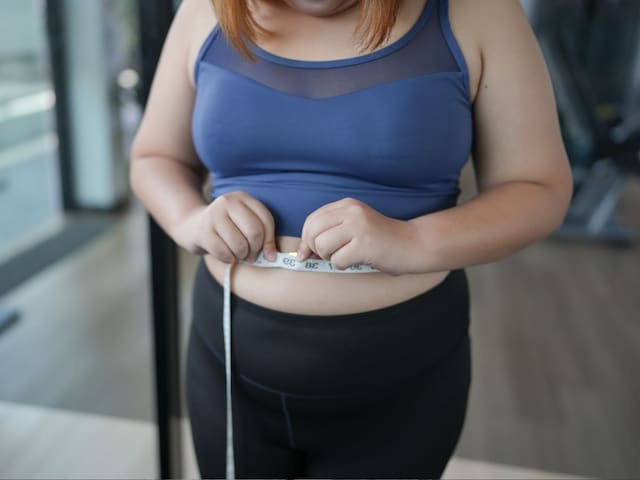 World Obesity Day 2026: सैकड़ों बीमारियों की जड़ है मोटापा, शरीर कर देगा खोखला