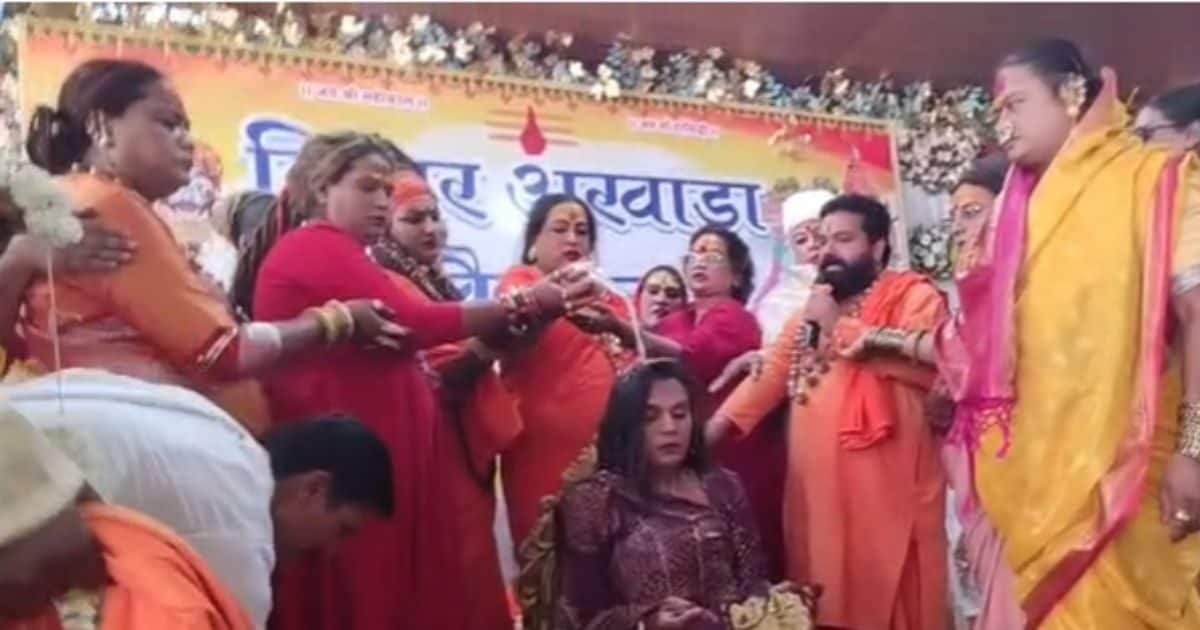 उज्जैन में किन्नर अखाड़े की बैठक, 4 महामंडलेश्वर, 7 महंतों का हुआ पट्टाभिषेक