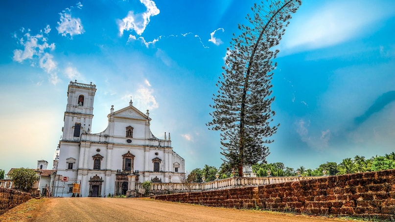 Beyond Beaches: Historic Churches Of Goa To Visit This Good Friday Beyond Beaches: Historic Churches Of Goa To Visit This Good Friday