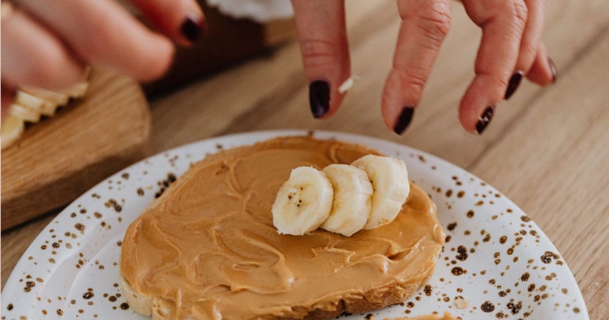 गर्मियों की सुबह के लिए ये हैं 7 ‘बिना पकाए’ बनने वाले सुपर कूल नाश्ते!