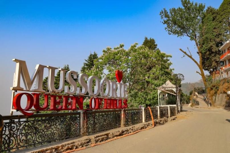 Delhi-Dehradun Expressway To Bring THESE Hill Stations Closer Than Ever