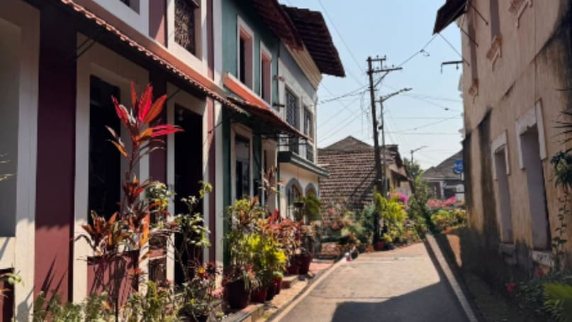 Goa (Fontainhas) — Portuguese Europe in IndiaThe colourful houses and narrow lanes of Fontainhas in Goa reflect strong Portuguese influence, making it feel like a European town.