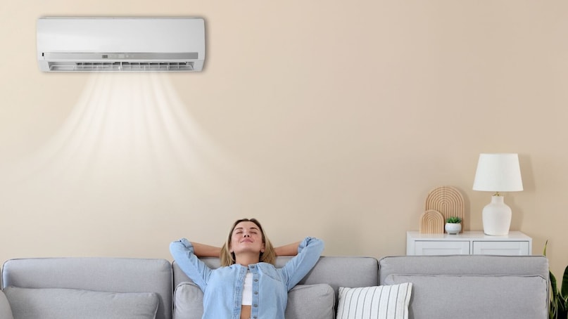 AC setting: Many people set the AC to 16 or 18 degrees Celsius to avoid increasing or intense heat. Due to which the compressor gets very high pressure and the electricity bill increases. Experts believe that it is best to run the AC between 24 to 26 degrees. This temperature is comfortable for the body and this reduces the expenditure. AC setting: Many people set the AC to 16 or 18 degrees Celsius to handle rising or intense heat. Due to which the compressor gets very high pressure and the electricity bill increases. Experts believe that it is best to run the AC between 24 to 26 degrees. This temperature is comfortable for the body and this reduces the expenditure.