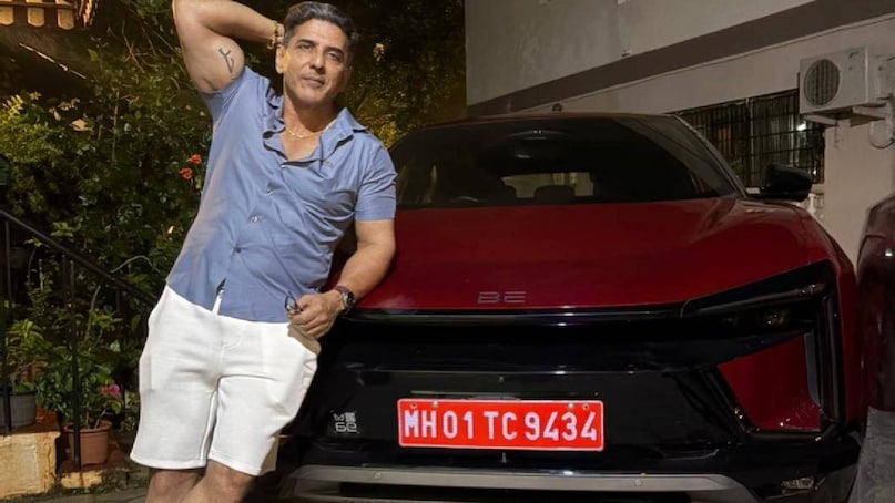 അടുത്തിടെ നൽകിയ ഒരഭിമുഖത്തിൽ ബബ്‌ലുവുമായുള്ള പ്രായക്കൂടുതൽ അധികകാലം നിലനിൽക്കില്ല എന്ന വിലയിരുത്തൽ സത്യമായില്ലേ എന്ന ചോദ്യത്തിന്, അതിൽ ഇപ്പോഴും ഉറച്ചു നിൽക്കുന്നു എന്നാണ് ശീതൾ നൽകിയ പ്രതികരണം. പറ്റുമെങ്കിൽ തുടരുക, അല്ലെങ്കിൽ വിട്ടുപോരുക എന്നാണ് ശീതൾ പറഞ്ഞ വാക്കുകൾ. ഗലാട്ട ഡോട്ട് കോമിലായിരുന്നു ശീതളിന്റെ പ്രതികരണം