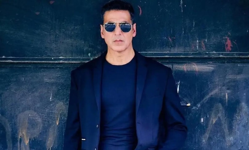 Akshay Kumar success story, Akshay Kumar first salary, Akshay Kumar martial arts coach, Akshay Kumar modeling break, Akshay Kumar movies, अक्षय कुमार का संघर्ष, अक्षय कुमार की पहली सैलरी, बॉलीवुड सुपरस्टार की कहानी, अक्षय कुमार बायोग्राफी, बिना गॉडफादर के सुपरस्टार