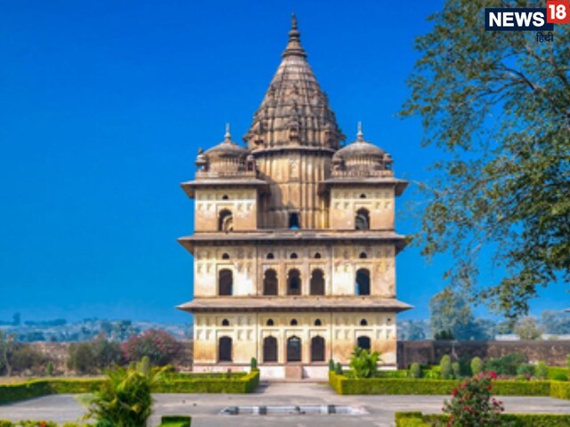 1662 ईस्वी में बने भव्य देवालय के गर्भगृह में कोई भी प्रतिमा मौजूद नहीं है